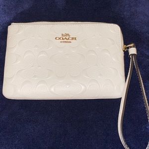 Cream COACH C small wristlet